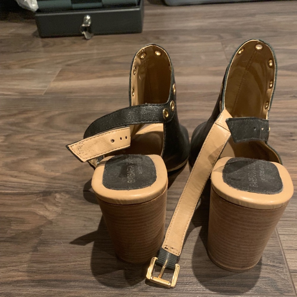 Shoes - Picture 2 of 4